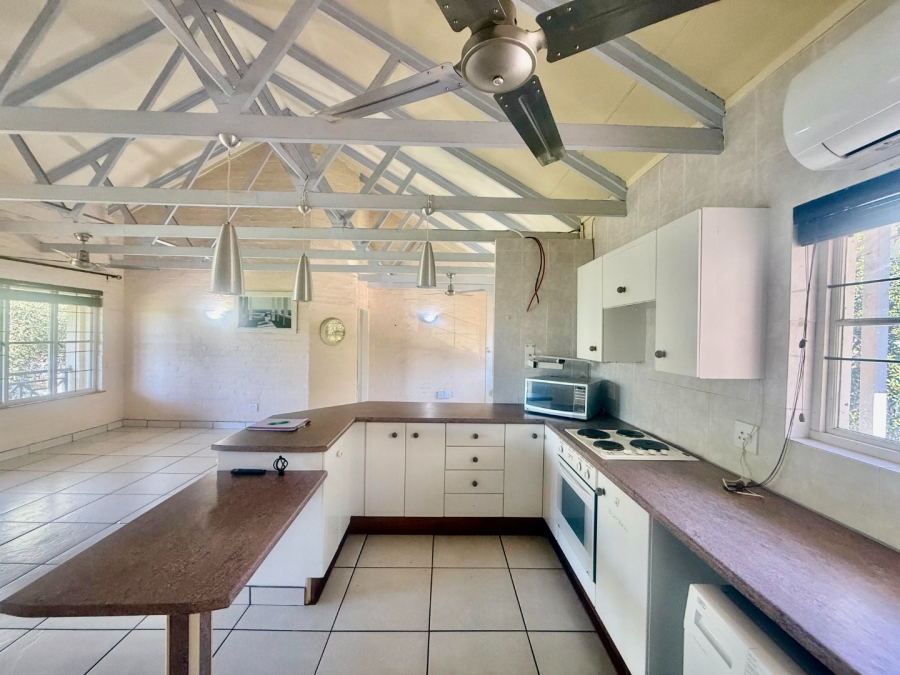 3 Bedroom Property for Sale in Caribbean Beach Club North West